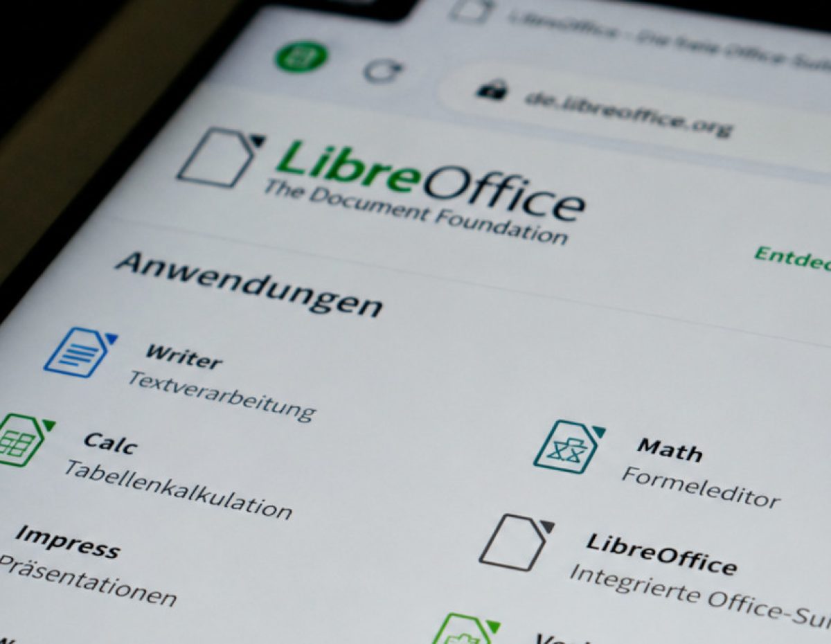 libreoffice-on-the-laptop-view